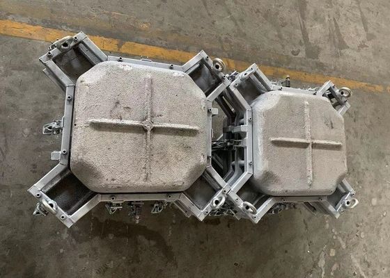 stampaggio rotazionale modella i serbatoi di acqua di plastica di 600L Roto con la ferrovia che di guida 8000-10000 parti modellano la vita