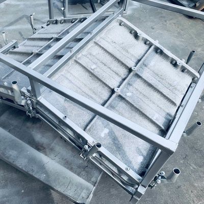 Le muffe rotazionali di alluminio del  la pressofusione per la parte superiore di plastica del tetto di stampaggio rotazionale