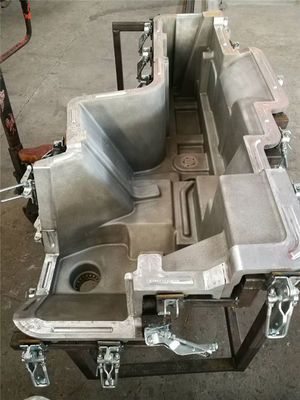 Stampaggio rotazionale di plastica lavorante della muffa dei ricambi auto di CNC per l'industria automobilistica