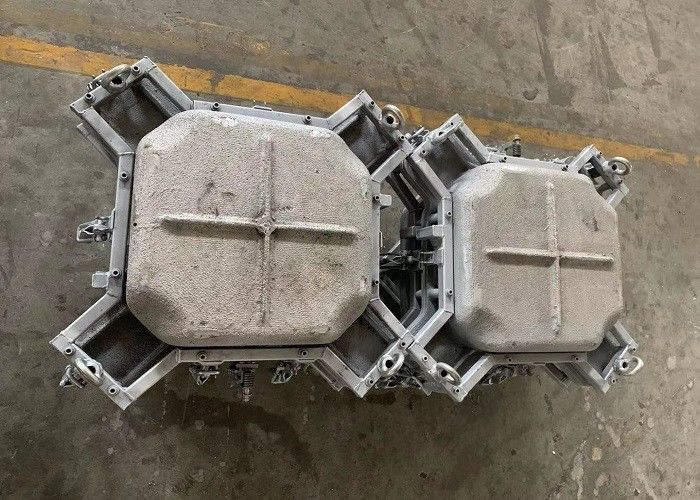 stampaggio rotazionale modella i serbatoi di acqua di plastica di 600L Roto con la ferrovia che di guida 8000-10000 parti modellano la vita