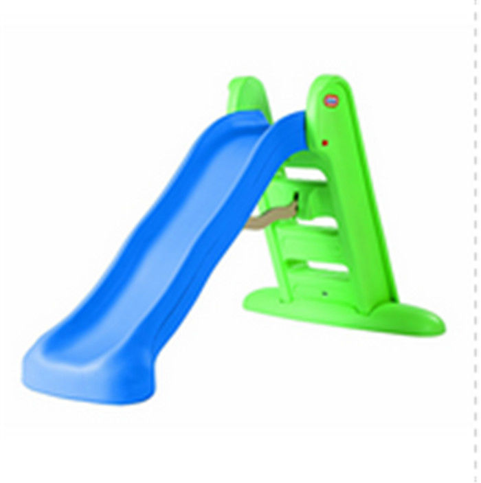 I bambini dell'interno fanno scorrere rendendo a  su ordinazione il servizio di plastica rotazionale lucido varia dimensione